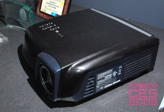 Illustration for article titled Eyes On the Mitsubishi HC4900U, Cheapest 1080p Projector in the World